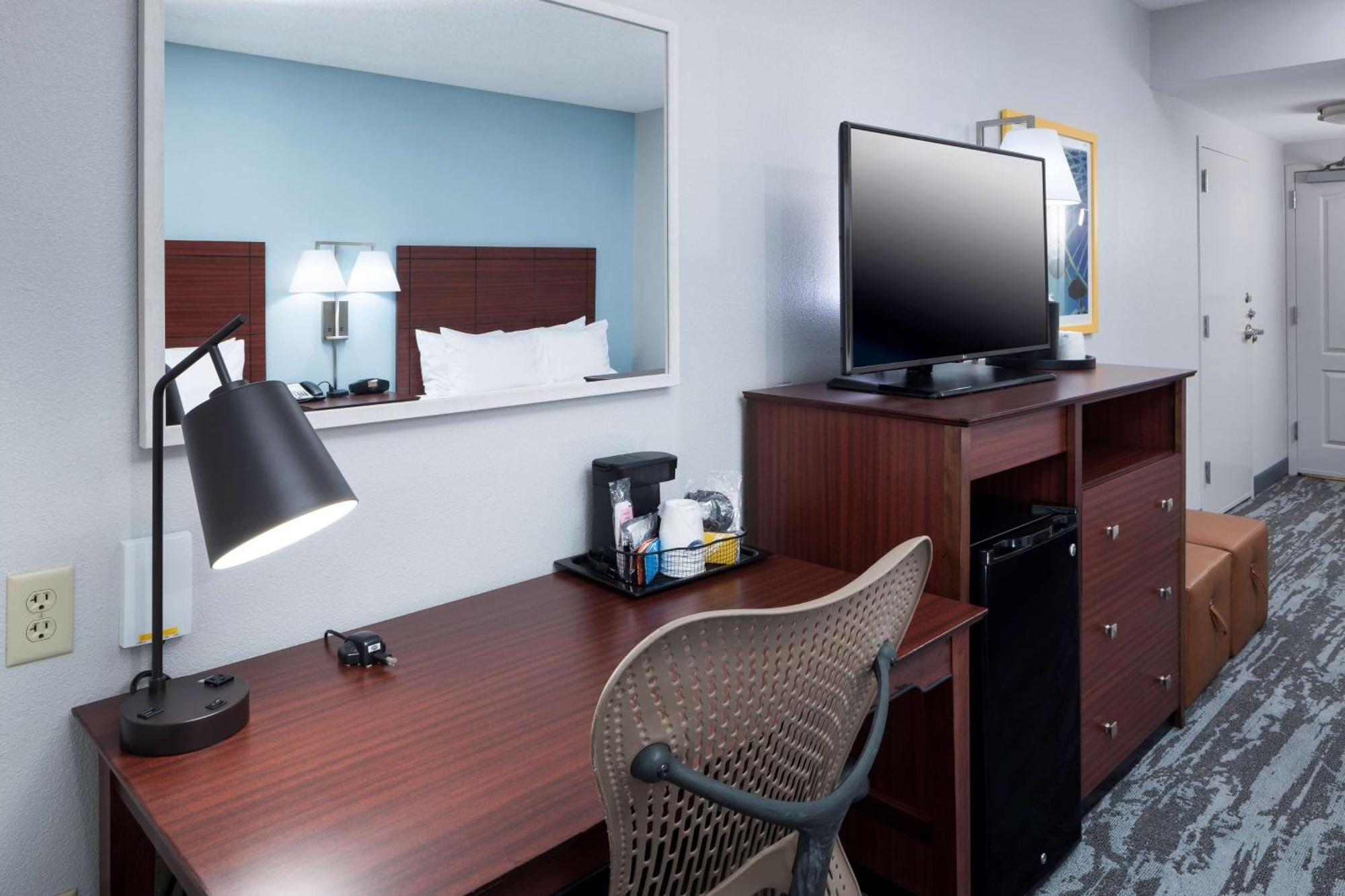 Hampton Inn & Suites Oklahoma City-Bricktown Екстер'єр фото
