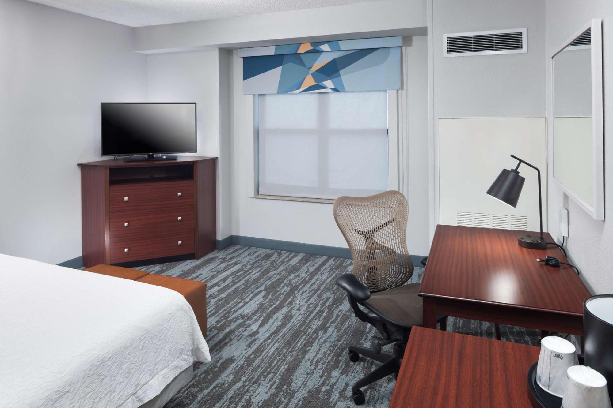 Hampton Inn & Suites Oklahoma City-Bricktown Екстер'єр фото