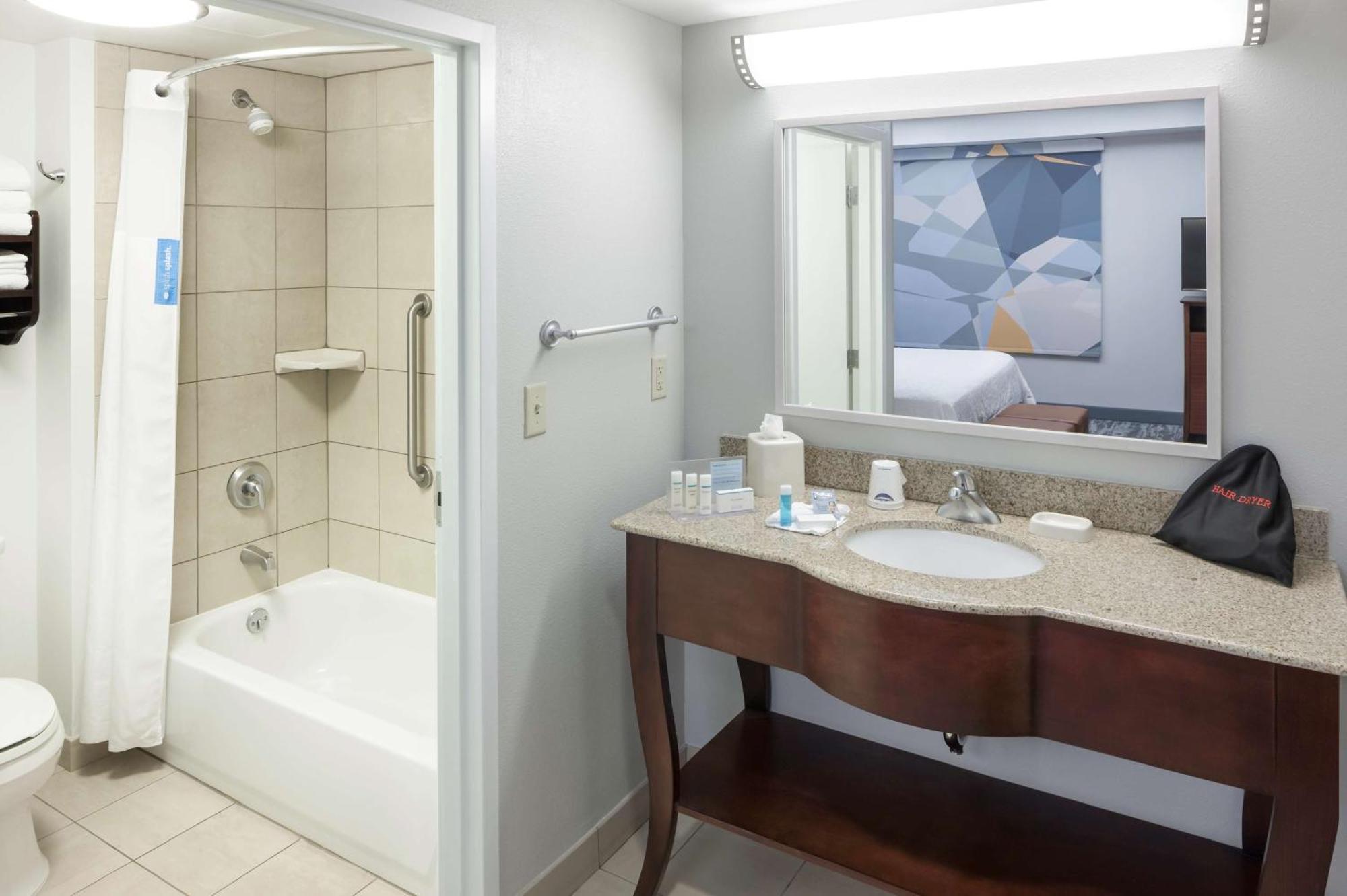 Hampton Inn & Suites Oklahoma City-Bricktown Екстер'єр фото